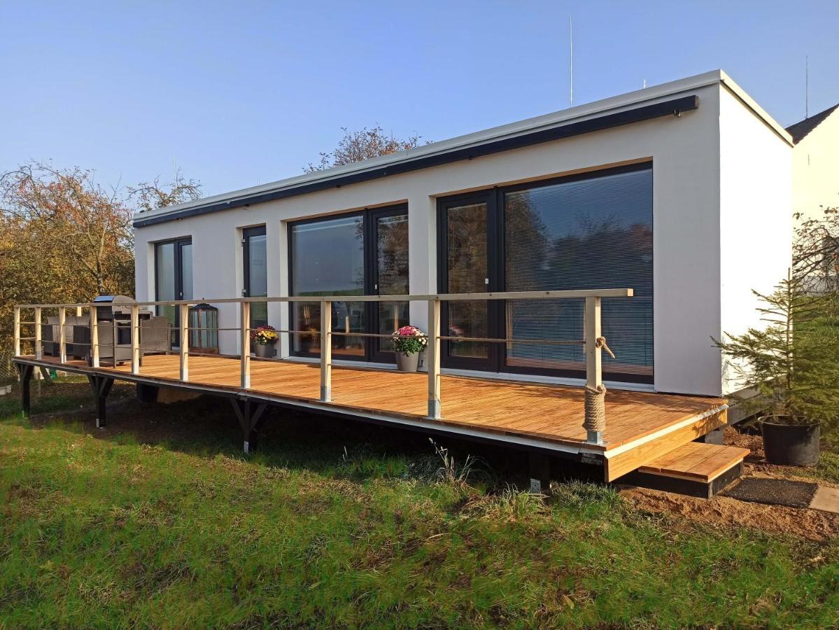 Ranch 66 - Moderni Tiny House Black Swallow Ve Stylu Route 66 Se Saunou A Bazenem Tršice Buitenkant foto