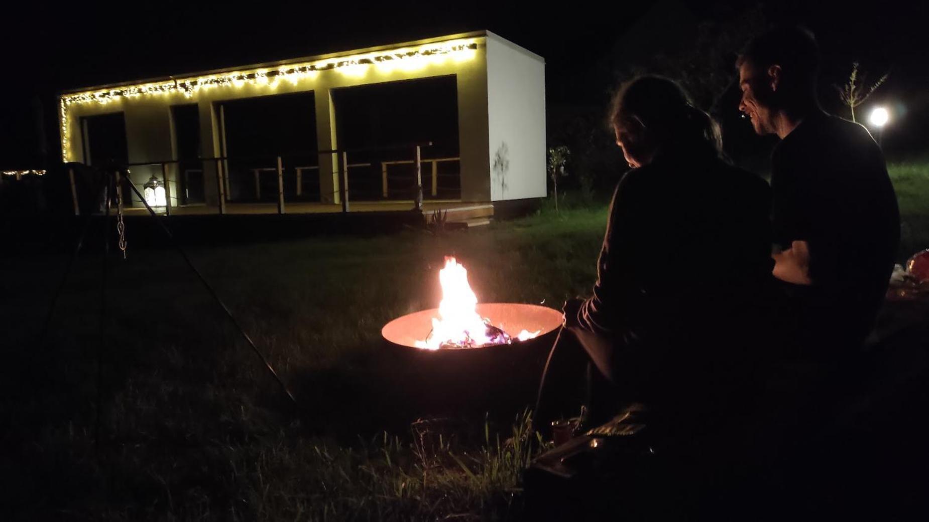 Ranch 66 - Moderni Tiny House Black Swallow Ve Stylu Route 66 Se Saunou A Bazenem Tršice Buitenkant foto